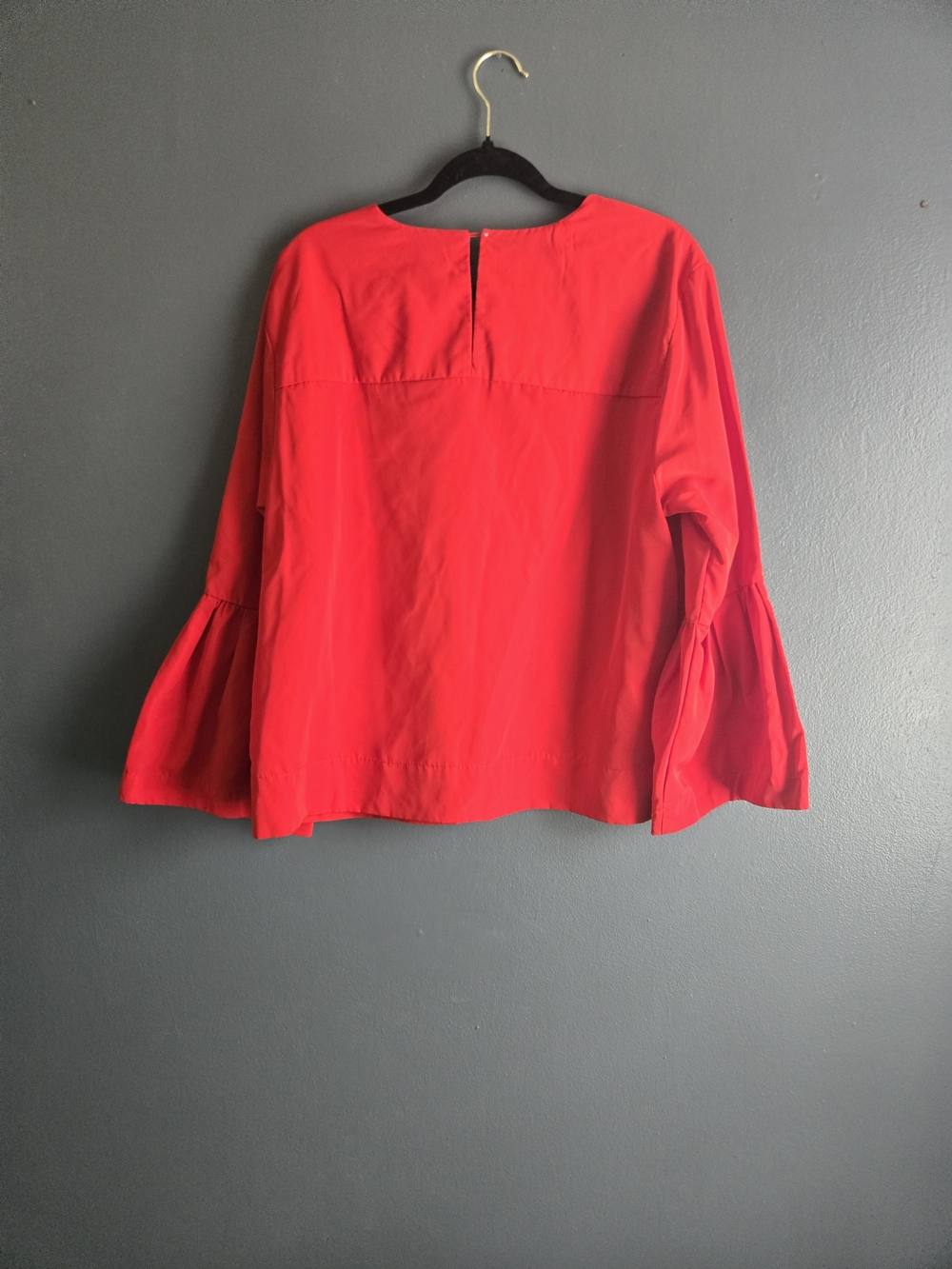 Free Assembly Red Bell-Sleeve Round Neck Blouse XL - Picture 5 of 8